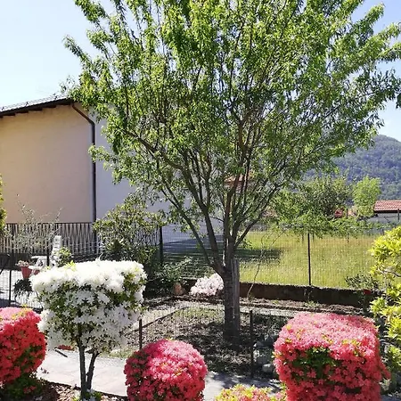 La Rosa Rossa Apartment