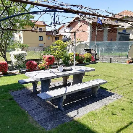 La Rosa Rossa Apartment *