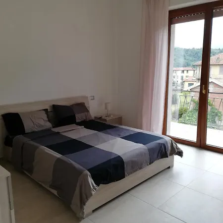 La Rosa Rossa Apartment Cambiasca